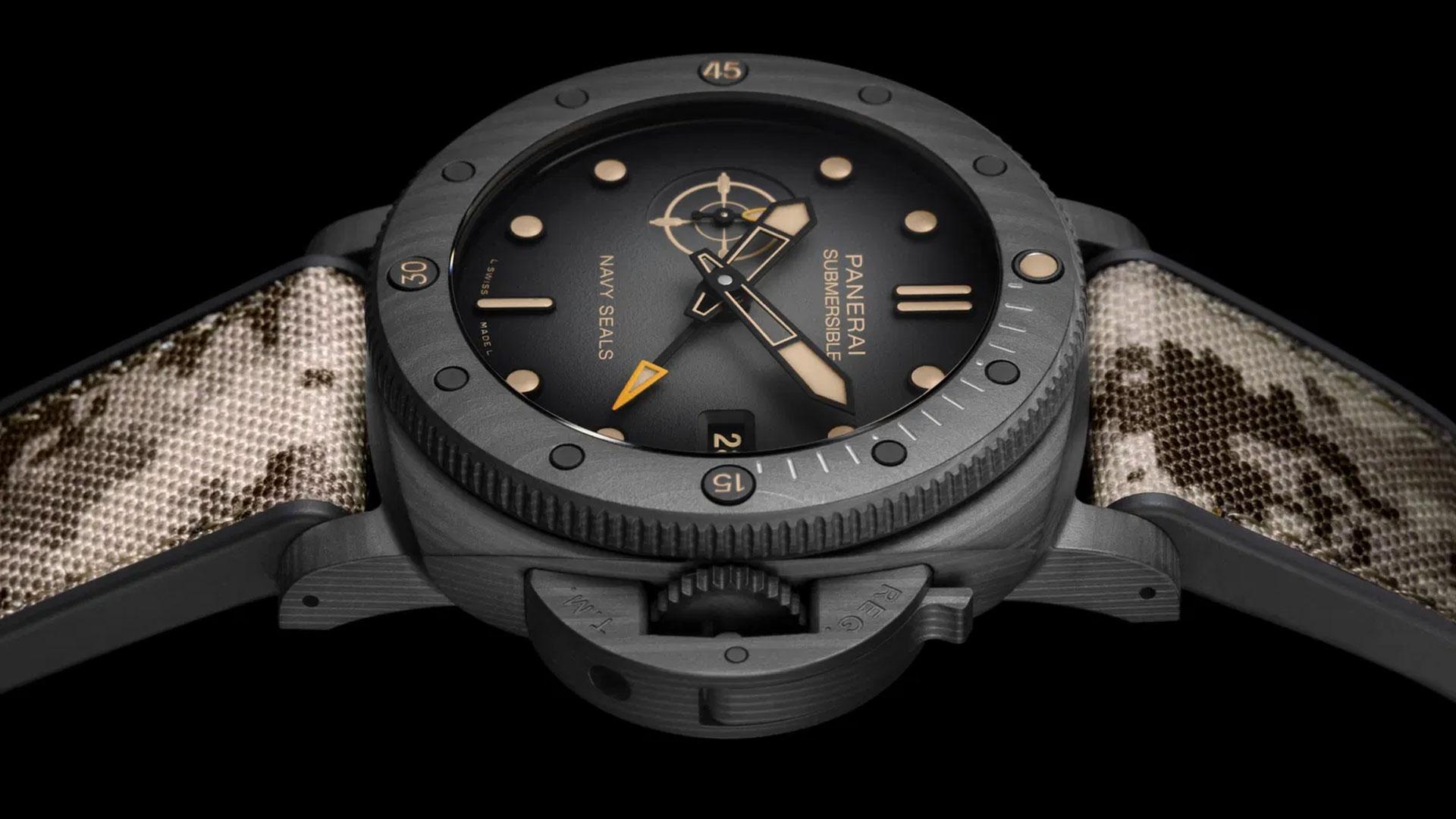 Panerai Submersible QuarantaQuattro GMT Navy SEALs Carbotech ref. PAM01513 band