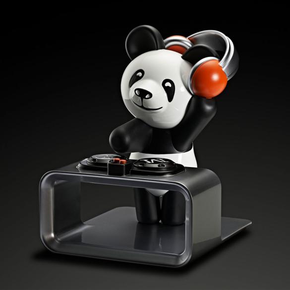 H. Moser & Cie x MB&F Streamliner Pandamonium Only Watch ref. 6906-1200 DJ Panda